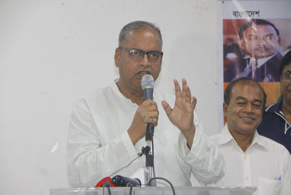 দেশ অশান্তিতে ভাসছে : দুদু