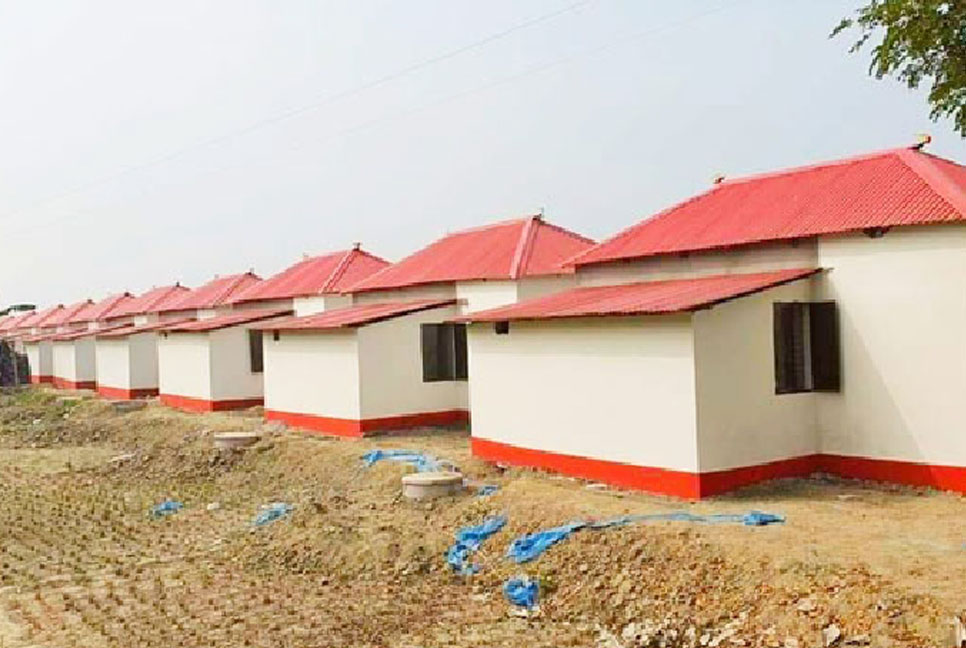 বাগেরহাটে ৬৯৬ ভূমিহীন 
পরিবার পেল ঘর