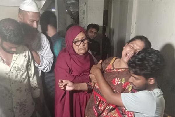 পটুয়াখালীতে দুই শিক্ষার্থী খুনের ঘটনায় জড়িতদের গ্রেফতার দাবিতে সহপাঠীদের বিক্ষোভ  