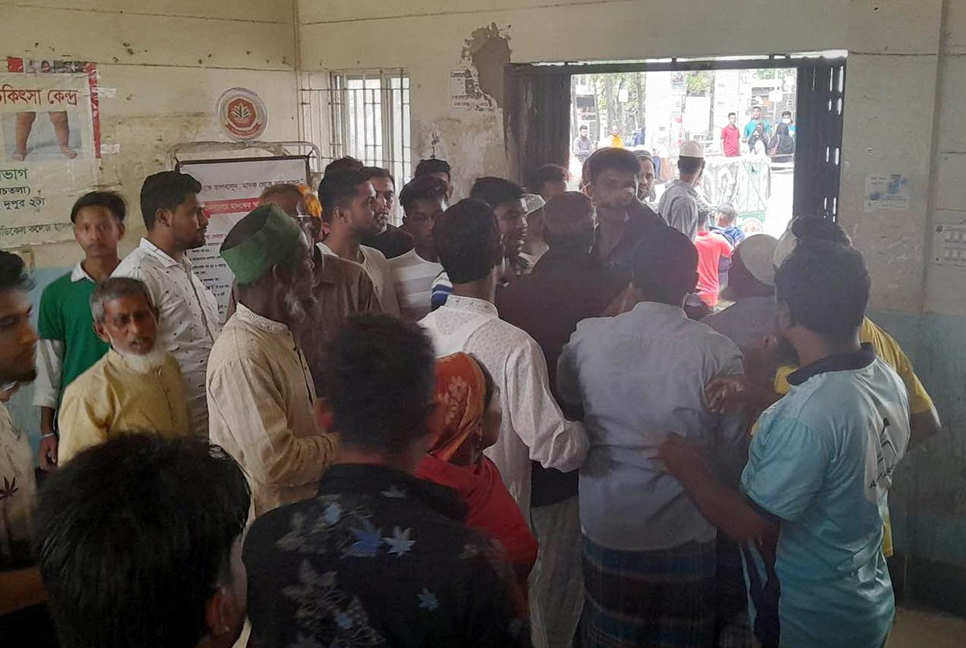 হবিগঞ্জে দু'পক্ষের সংঘর্ষে আহত অর্ধশতাধিক