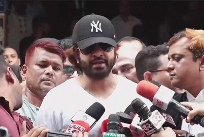 ধর্ষণের অভিযোগ তুলে রহমত আমার কাছ থেকে ডলার নিয়েছে : শাকিব খান