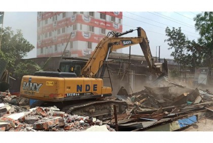 ঢাকা-নারায়ণগঞ্জ লিংক রোডে স্থাপনা উচ্ছেদ