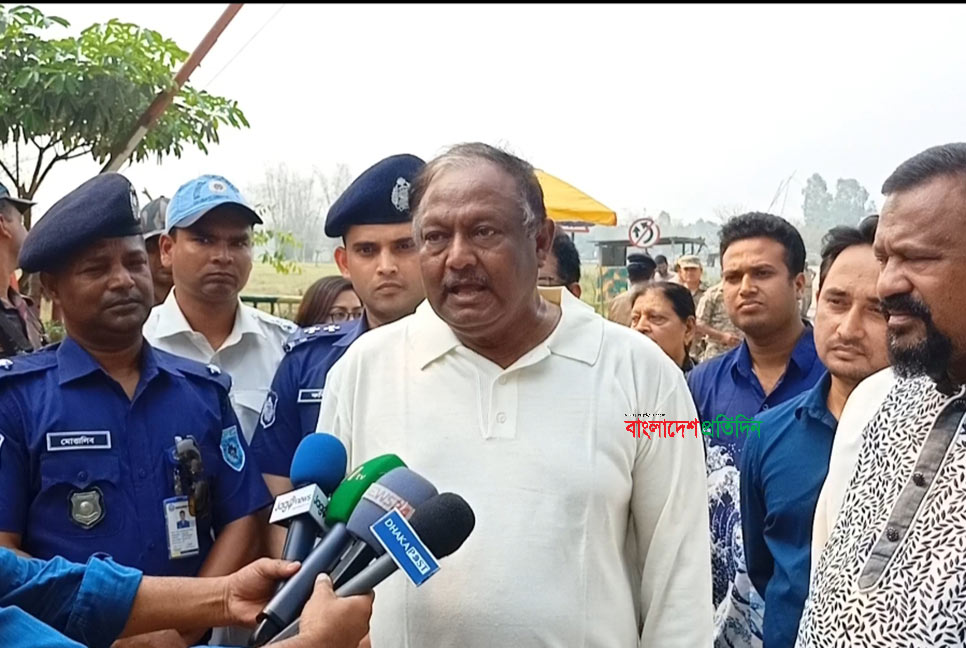 রমজানে বাজারে জিনিসপত্রের দাম বাড়েনি : বাণিজ্যমন্ত্রী