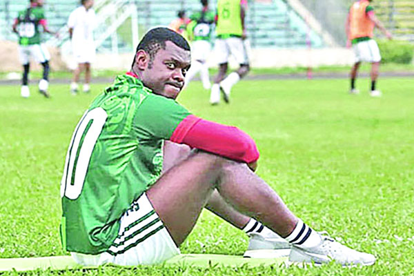 কিংসলের অভিষেক