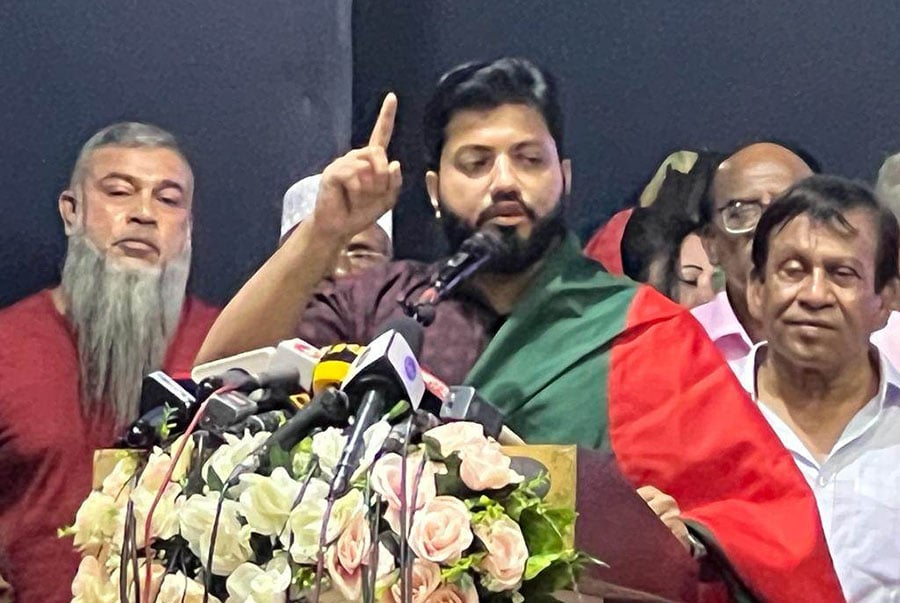 স্বাধীনতার ৫২ বছর পরও গণতন্ত্র পুনরুদ্ধারের জন্য লাশ হতে হয় : ইশরাক
