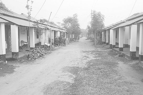 গৃহ ও ভূমিহীনমুক্ত জেলা চাঁপাইনবাবগঞ্জ