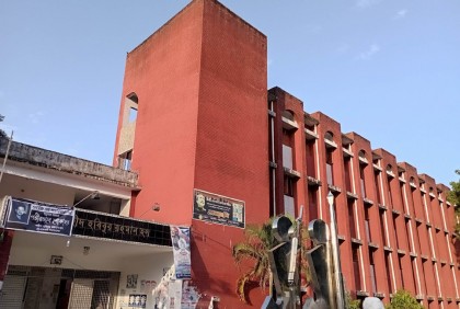 রাবির হলে শিক্ষার্থীকে ছাত্রলীগ নেতার মারধর, প্রাণনাশের হুমকি 