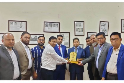 কাতারে রাষ্ট্রদূতের সঙ্গে ফেনী সমিতির সৌজন্য সাক্ষাৎ