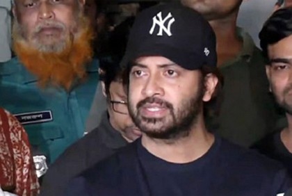 রহমত উল্লাহর বিরুদ্ধে ডিজিটাল নিরাপত্তা আইনে মামলার আবেদন শাকিব খানের


