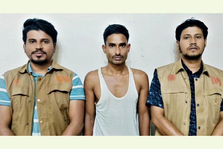 মানিকগঞ্জে ৫০ গ্রাম হেরোইনসহ আটক ১