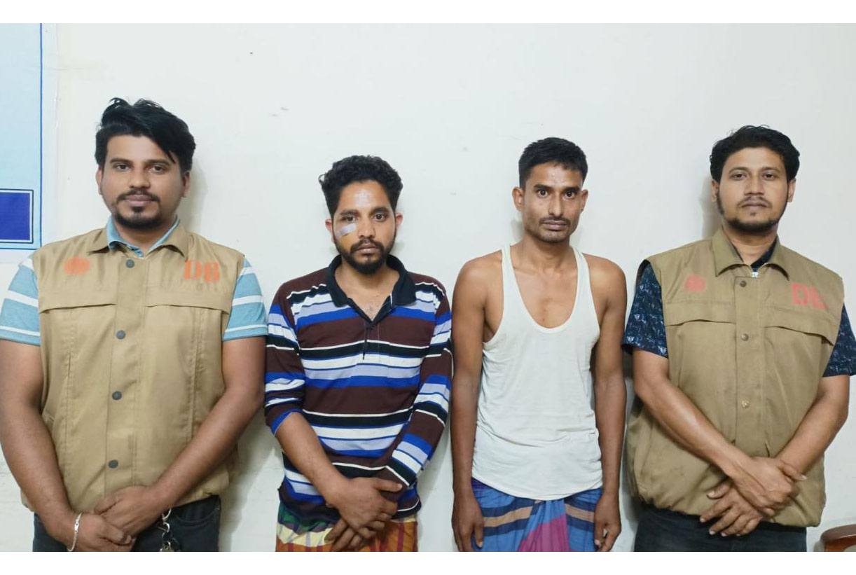 মাদক কারবারীর হামলায় পুলিশ আহত, মামা-ভাগ্নে আটক 

