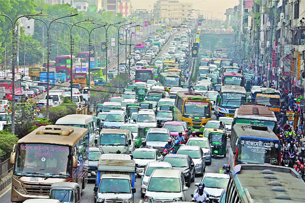 অচল শহরে রাস্তায় ইফতার
