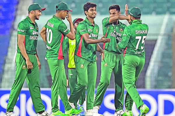 আগ্রাসী টাইগারদের সামনে সতর্ক আইরিশরা