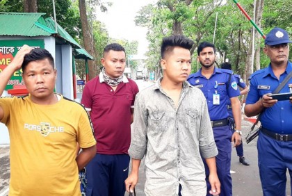 কারাভোগ শেষে দেশে গেলেন তিন ভারতীয় নাগরিক