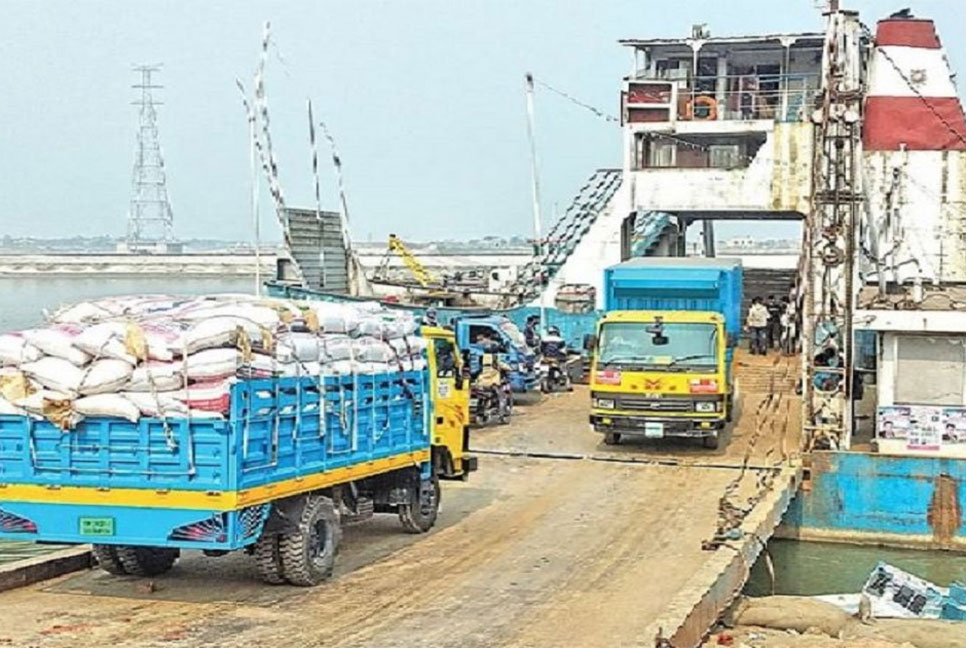 ঈদের ৬ দিন ফেরিতে সাধারণ ট্রাক পারাপার বন্ধ