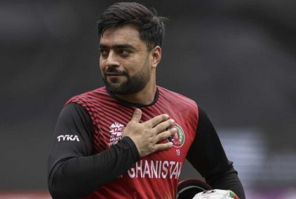 হাসারাঙ্গার থেকে মুকুট ছিনিয়ে নিলেন রশিদ খান