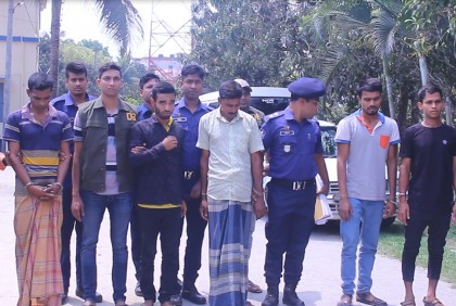 পাবনায় ডাকাত দলের ৫ সদস্য গ্রেফতার