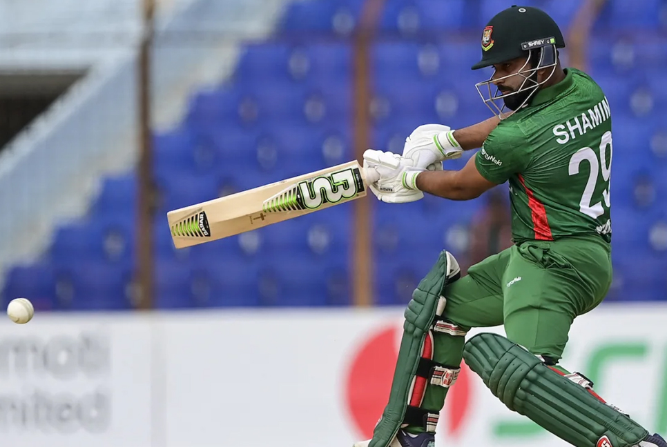 টাইগারদের তাসের ঘর ভাঙল ১২৪ রানে