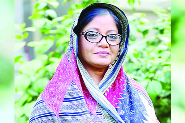প্রথমবার পরিচালনায়