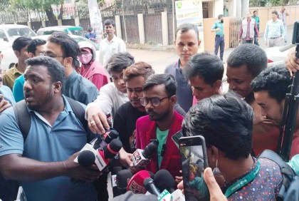 ডিবি কার্যালয় থেকে বের হয়ে যা বললেন হিরো আলম

