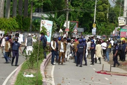 নাটোরে বিএনপি-আওয়ামী লীগের সংঘর্ষ, আহত ৩০

