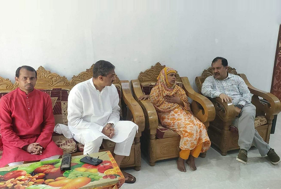 সাংবাদিক শামসুজ্জামানের বাসায় বিএনপির মিডিয়া সেল

