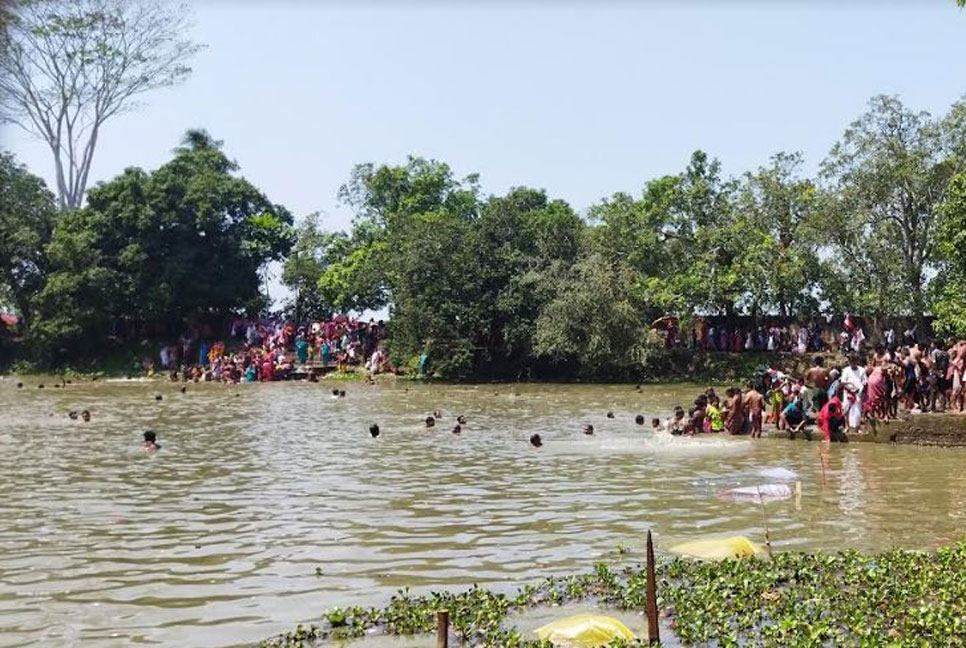 মোরেলগঞ্জে মতুয়া মেলায় হাজারো ভক্তের ঢল