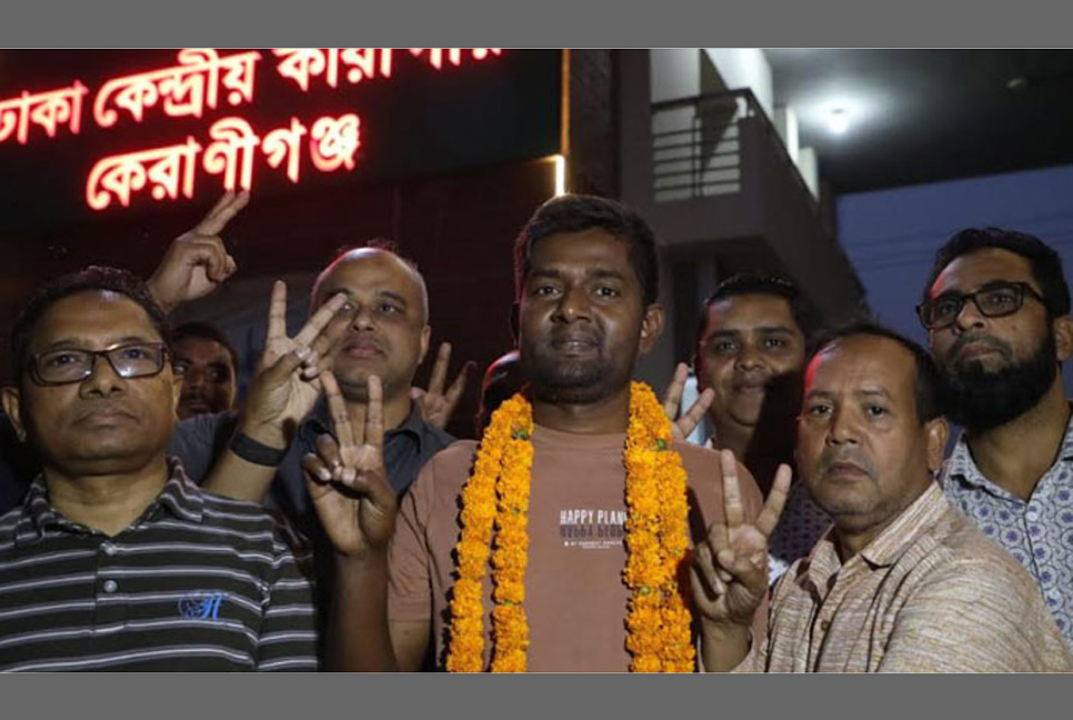 সাংবাদিক শামসুজ্জামান কারামুক্ত 

