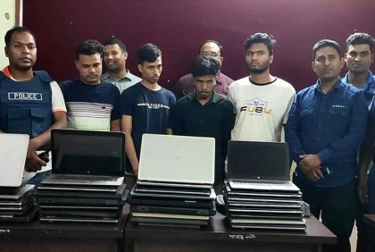 ঠাকুরগাঁওয়ে পর্নোগ্রাফি তৈরির অভিযোগে আটক ৪ 