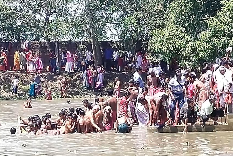 লক্ষ্মীখালীতে বারুণী স্নান ও মহামেলা 