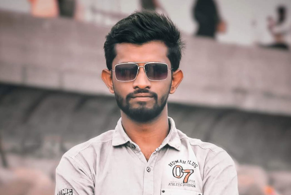 ফেসবুকে সুইসাইডাল স্ট্যাটাস লিখে জাবি শিক্ষার্থীর আত্মহত্যা 