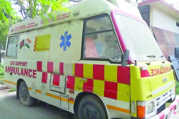 নষ্ট হচ্ছে উপহারের আইসিইউ অ্যাম্বুলেন্স