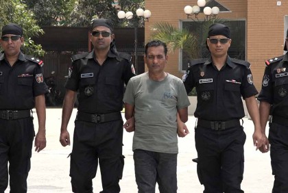 প্রতিবন্ধী কিশোরীকে আটকে রেখে ধর্ষণ, আসামি গ্রেফতার