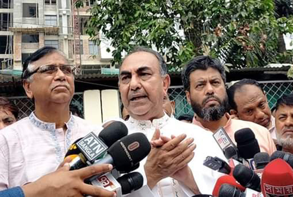 বঙ্গবাজারের ভয়াবহ অগ্নিকাণ্ড নিয়ে যা বললেন মির্জা আব্বাস