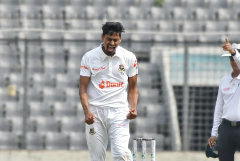১৫৫ রানের লিড পেল বাংলাদেশ, শুরুতেই ৩ উইকেট নেই আইরিশদের

