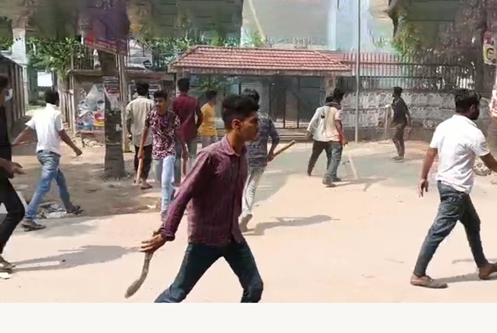 নরসিংদী জেলা বিএনপির কার্যালয়ে পদবঞ্চিত নেতা-কর্মীদের হামলা, ভাঙচুর ও গুলিবর্ষণ

