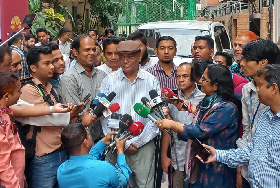 ক্রমাগতভাবে নির্বাচন থেকে পালালে একসময় বিএনপি দলটাই পালিয়ে যাবে : তথ্যমন্ত্রী