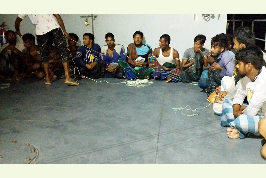 চাঁদপুরে জাটকা ধরায় ৬০ জেলে আটক, ৪৪ জনের কারাদণ্ড