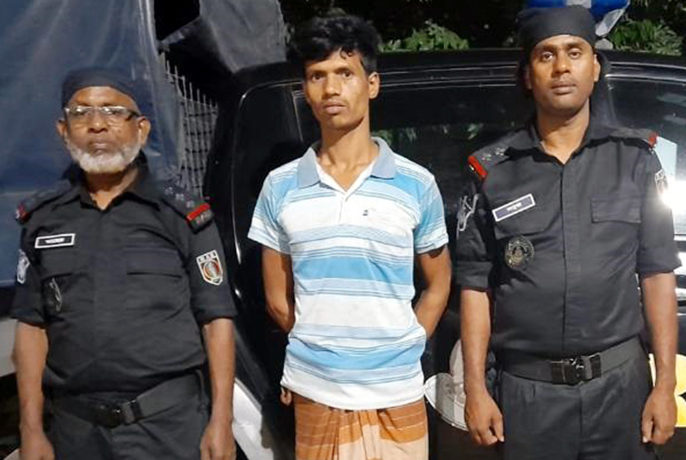 বগুড়ায় হেরোইনসহ আটক ১