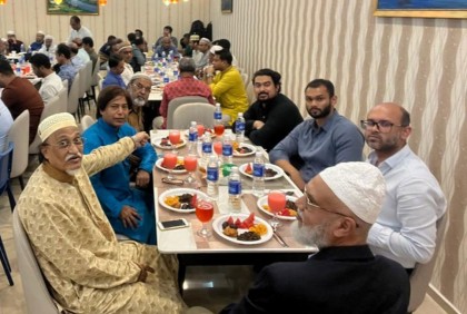 সিঙ্গাপুরের বিজনেস কমিটির ইফতার মাহফিল অনুষ্ঠিত

