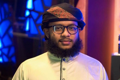 আব্দুল্লাহ আল মুআজ রিফাতের কণ্ঠে ‘রোজার গান’