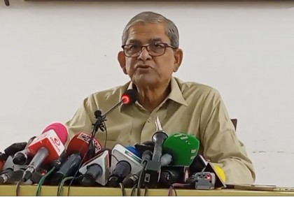 বঙ্গবাজারে অগ্নিকাণ্ডের দায় সরকারের : মির্জা ফখরুল

