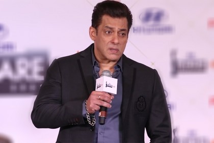 ওটিটিতে ‘অশ্লীলতা’ নিয়ে এবার মুখ খুললেন সালমান খান
