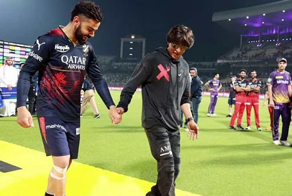 কোহলিকে নাচ শেখালেন শাহরুখ