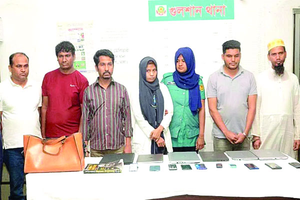 চিকিৎসক সেজে ফ্ল্যাটে ঢুকে চুরি