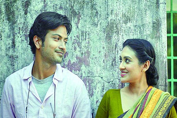 কুসুম সিকদারের গল্প-চিত্রনাট্য ও নির্মাণে সিনেমা ‘শরতের জবা’