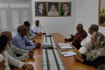 ১২ দলীয় জোটের সঙ্গে বিএনপির বৈঠক