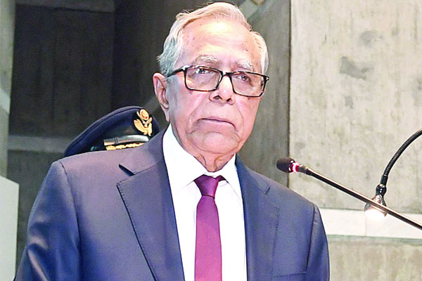 হিংসা-বিভেদ নয়, সামনে দেশ গড়ার কাজ : রাষ্ট্রপতি