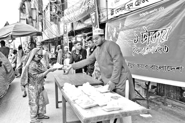 শ্রীপুরে রমজান মাসজুড়ে এক টাকায় ইফতার