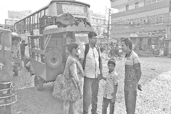 অনির্দিষ্টকালের বাস ধর্মঘট কুষ্টিয়ার দুই রুটে